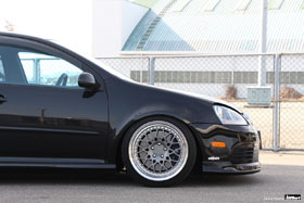 フロントリップスポイラー