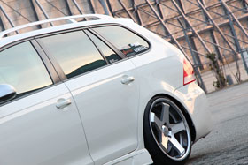 Golf5/6 Variant　R-Styleリアバンパー